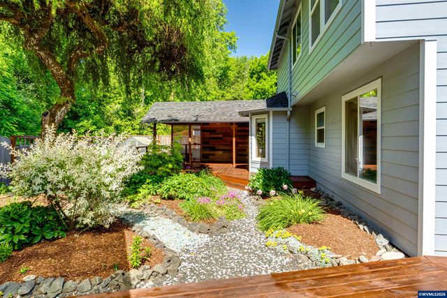 1528 SW Birdie Dr, Corvallis, OR 97333