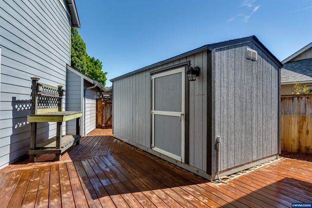 1528 SW Birdie Dr, Corvallis, OR 97333
