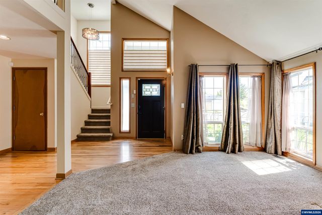 1528 SW Birdie Dr, Corvallis, OR 97333