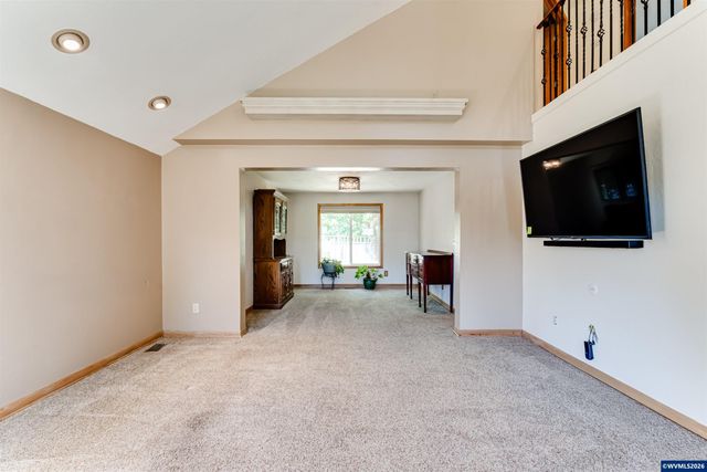 1528 SW Birdie Dr, Corvallis, OR 97333