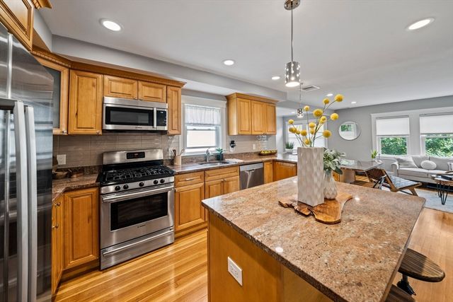 324 Mount Auburn St 2, Watertown, MA 02472