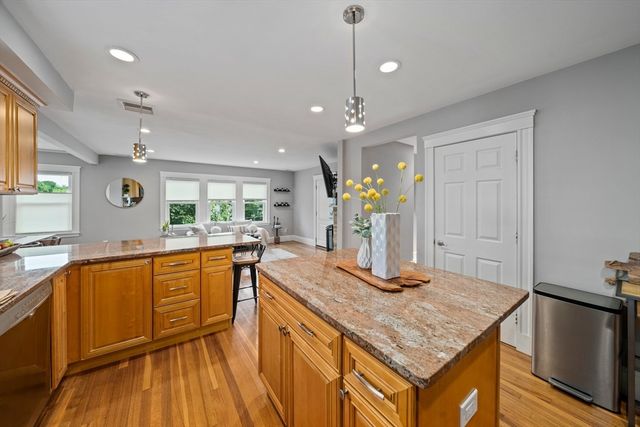 324 Mount Auburn St 2, Watertown, MA 02472