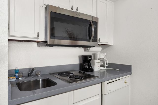 6300 Seawall Boulevard 3221, Galveston, TX 77551