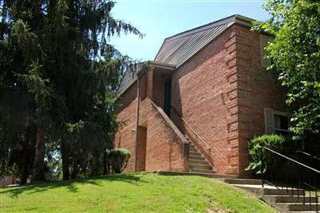 421 Redding Road 41, Lexington, KY 40517