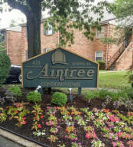 421 Redding Road 41, Lexington, KY 40517