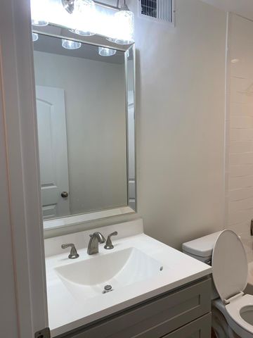 421 Redding Road 41, Lexington, KY 40517