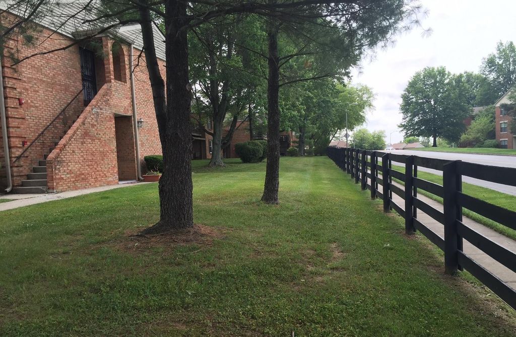 421 Redding Road 41, Lexington, KY 40517