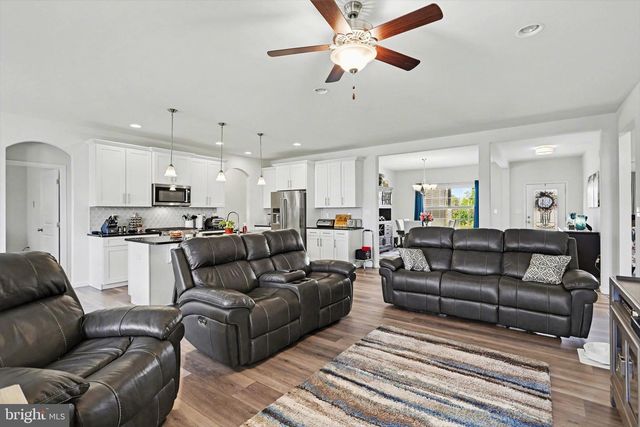 416 PEGGY LN, New Freedom, PA 17349