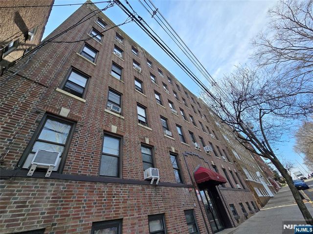 321 79th Street 8, North Bergen, NJ 07047