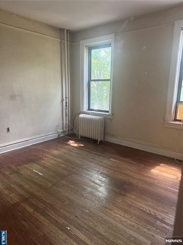 321 79th Street 8, North Bergen, NJ 07047
