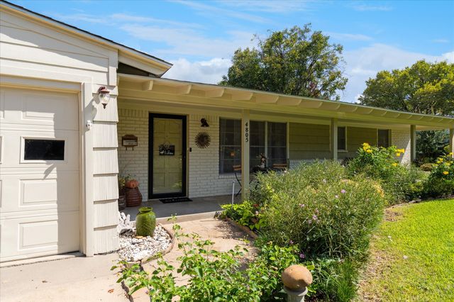 4805 Hildring Drive E, Fort Worth, TX 76109