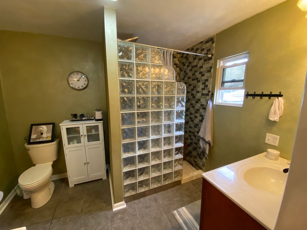 Image 15 of property listing at 1230 E Calumet Street, Centralia, IL 62801