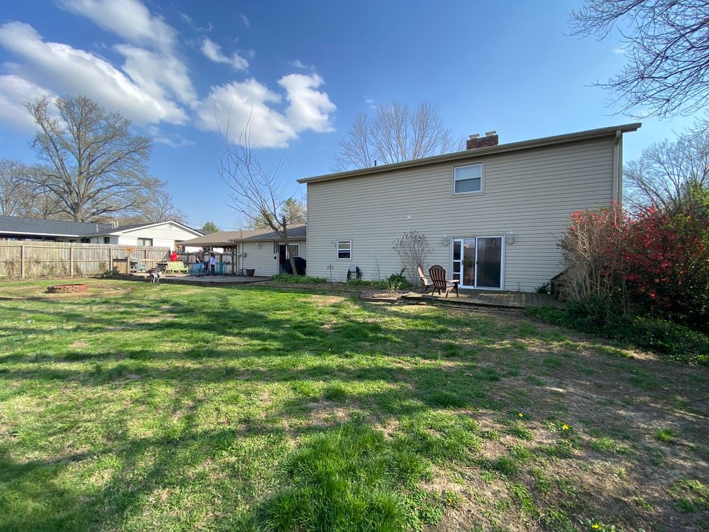 Image 21 of property listing at 1230 E Calumet Street, Centralia, IL 62801