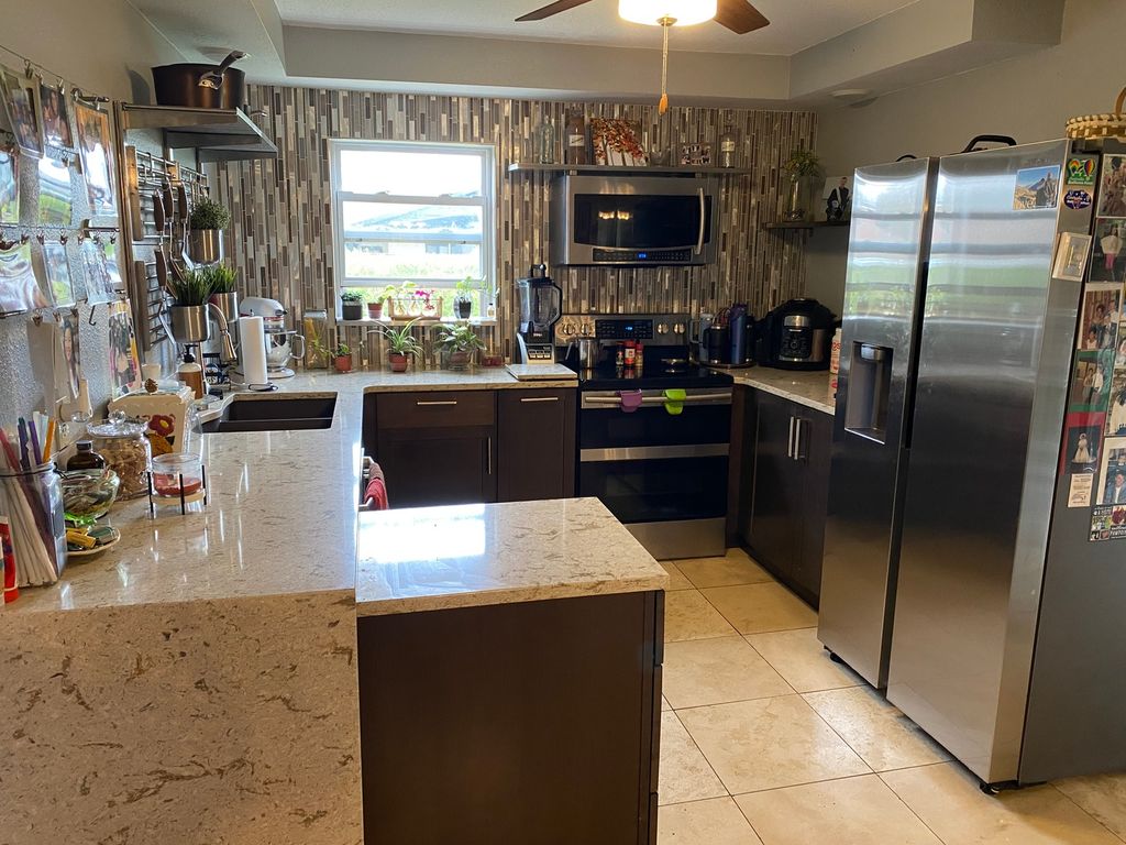 Image 5 of property listing at 1230 E Calumet Street, Centralia, IL 62801