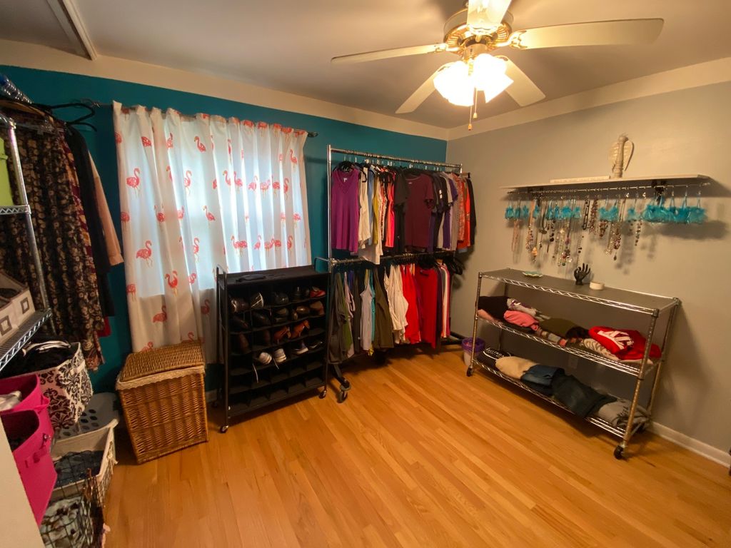 Image 10 of property listing at 1230 E Calumet Street, Centralia, IL 62801