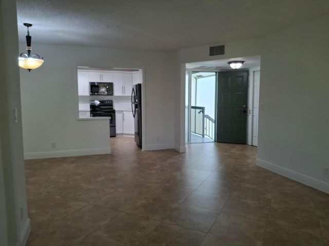 4017 CARAMBOLA Circle N 2994, Coconut Creek, FL 33066