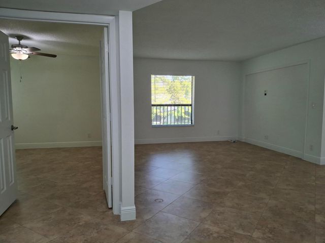 4017 CARAMBOLA Circle N 2994, Coconut Creek, FL 33066