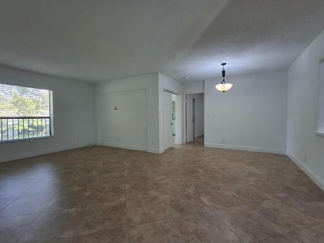4017 CARAMBOLA Circle N 2994, Coconut Creek, FL 33066