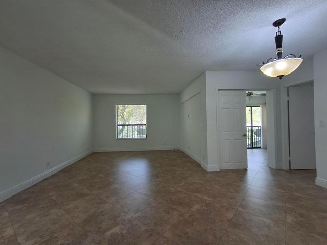 4017 CARAMBOLA Circle N 2994, Coconut Creek, FL 33066