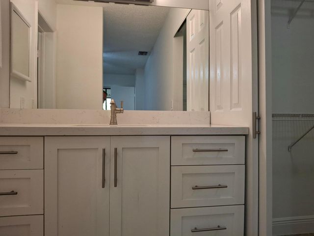 4017 CARAMBOLA Circle N 2994, Coconut Creek, FL 33066