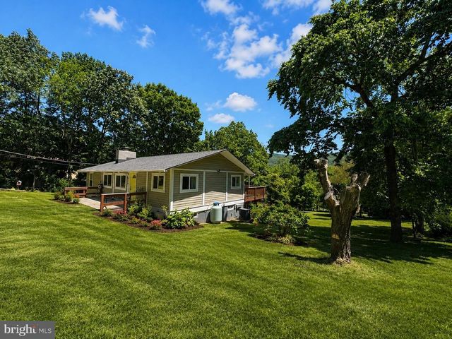 454 PINE RIDGE DR, Front Royal, VA 22630