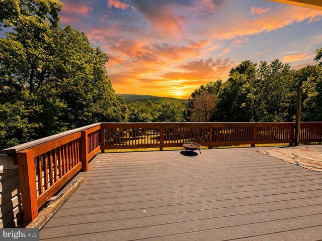 454 PINE RIDGE DR, Front Royal, VA 22630