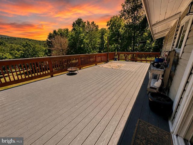 454 PINE RIDGE DR, Front Royal, VA 22630