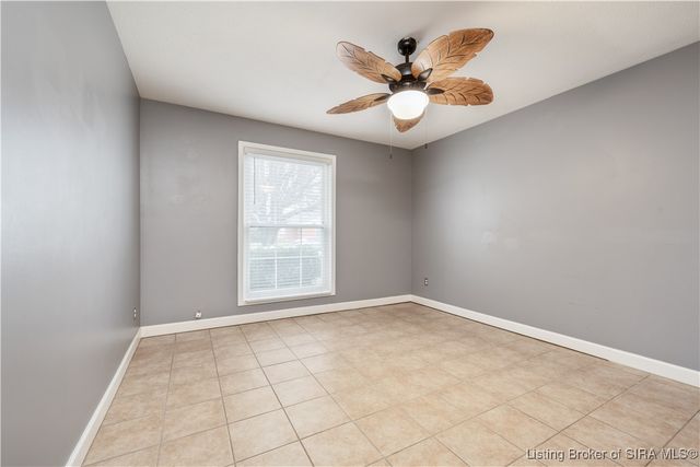 921 Camelot Court, Jeffersonville, IN 47130