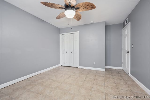 921 Camelot Court, Jeffersonville, IN 47130