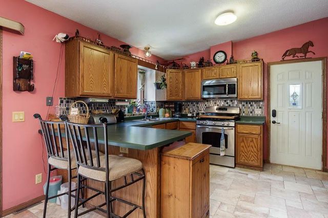 2491 Oxford Lane, Beloit, WI 53511