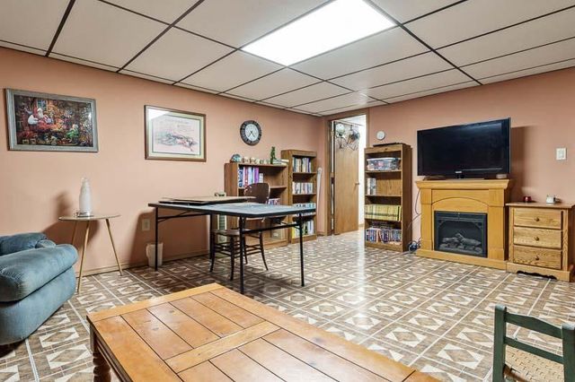 2491 Oxford Lane, Beloit, WI 53511