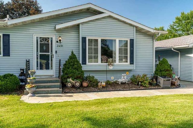 2491 Oxford Lane, Beloit, WI 53511