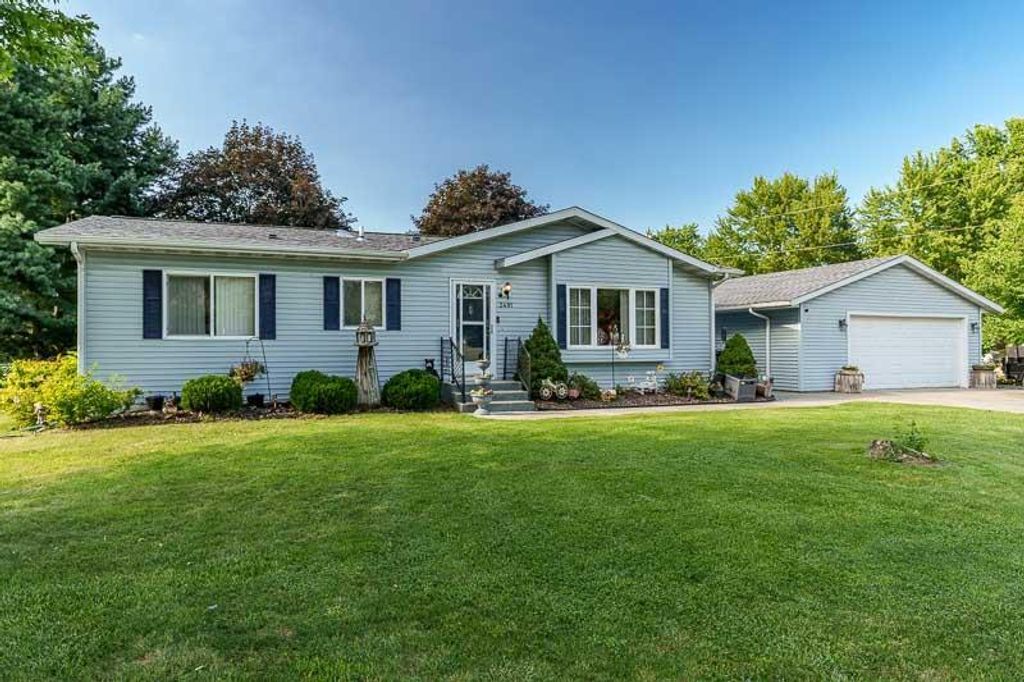 2491 Oxford Lane, Beloit, WI 53511