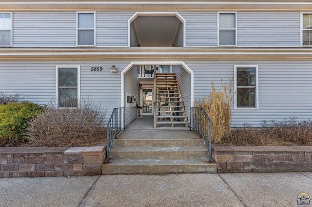 5859 SW 22nd Ter Apt 3, Topeka, KS 66614