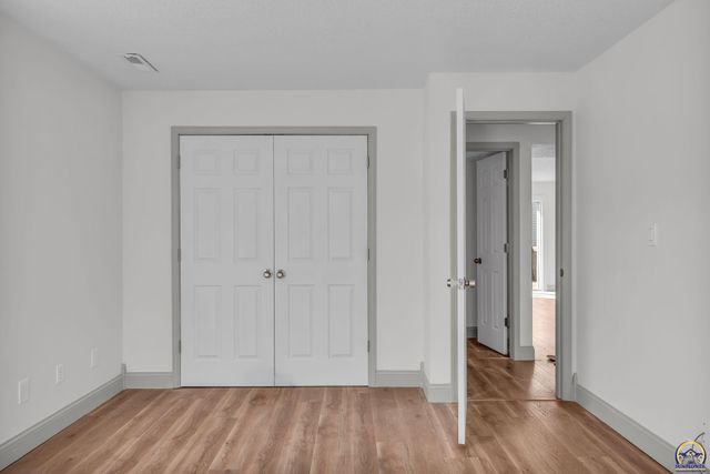 5859 SW 22nd Ter Apt 3, Topeka, KS 66614