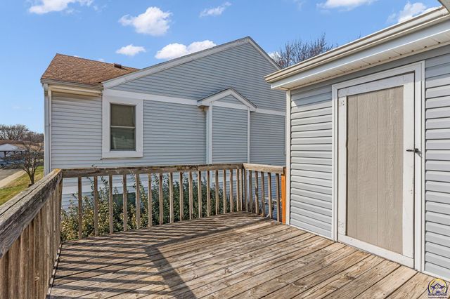 5859 SW 22nd Ter Apt 3, Topeka, KS 66614