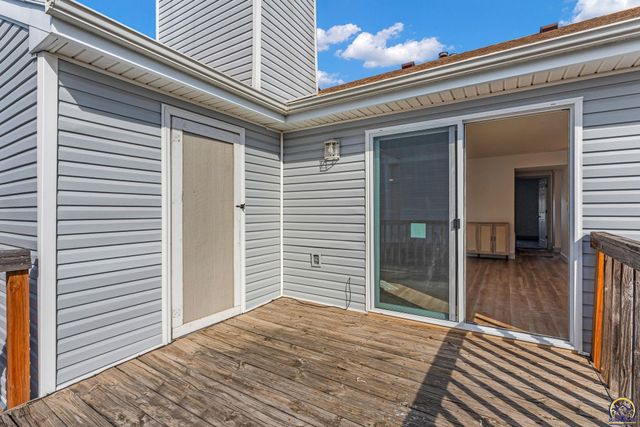 5859 SW 22nd Ter Apt 3, Topeka, KS 66614