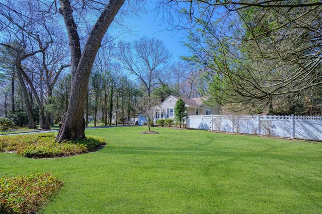 36 Cold Spring Hills Road, Huntington, NY 11743