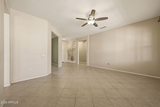 16836 W EUREKA SPRINGS Drive, Surprise, AZ 85387