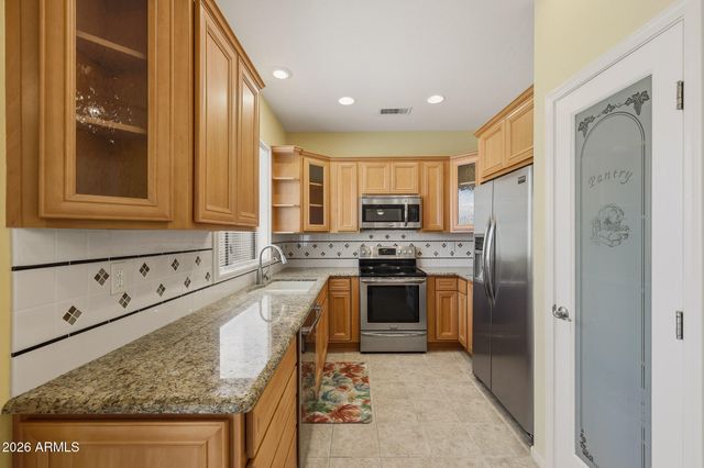 16836 W EUREKA SPRINGS Drive, Surprise, AZ 85387