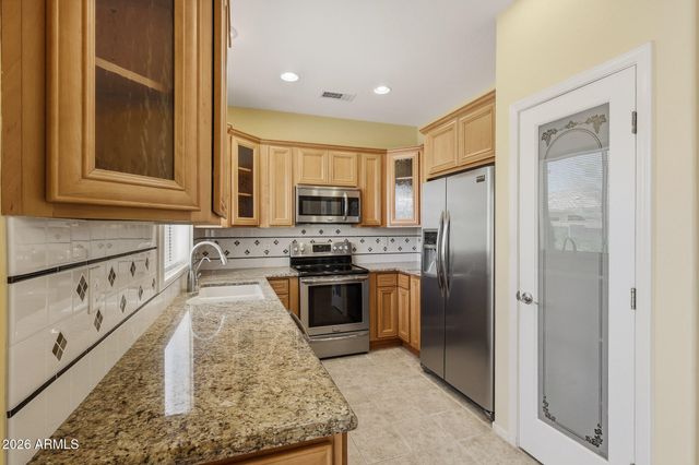 16836 W EUREKA SPRINGS Drive, Surprise, AZ 85387