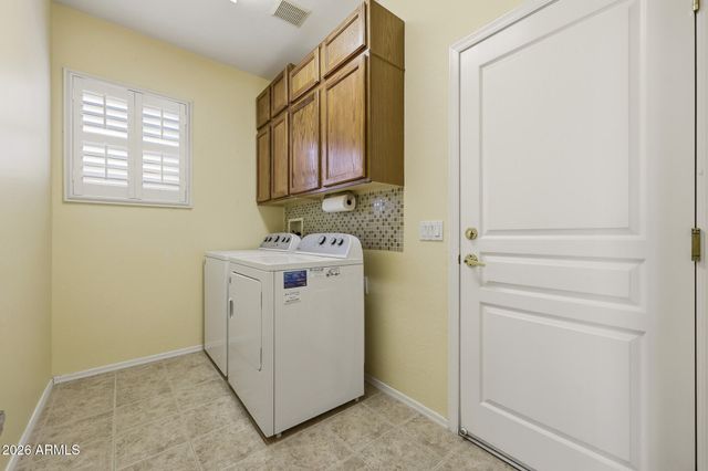 16836 W EUREKA SPRINGS Drive, Surprise, AZ 85387