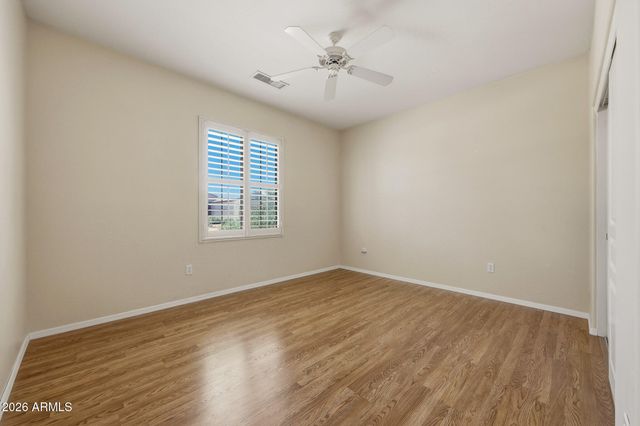 16836 W EUREKA SPRINGS Drive, Surprise, AZ 85387