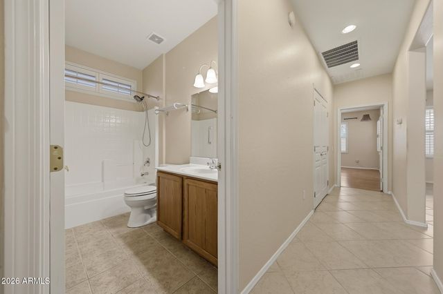 16836 W EUREKA SPRINGS Drive, Surprise, AZ 85387