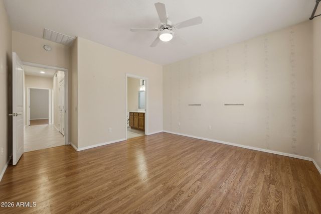 16836 W EUREKA SPRINGS Drive, Surprise, AZ 85387