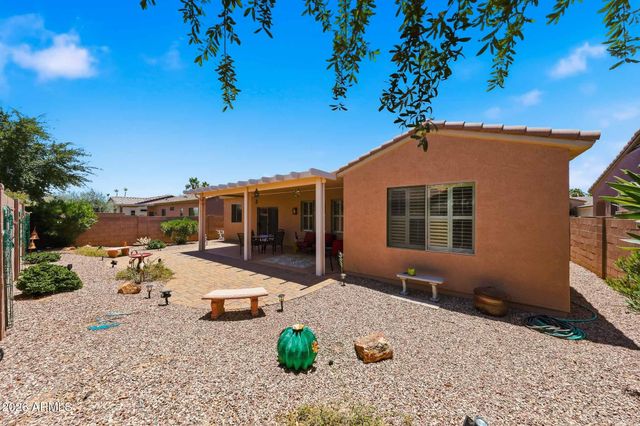 16836 W EUREKA SPRINGS Drive, Surprise, AZ 85387
