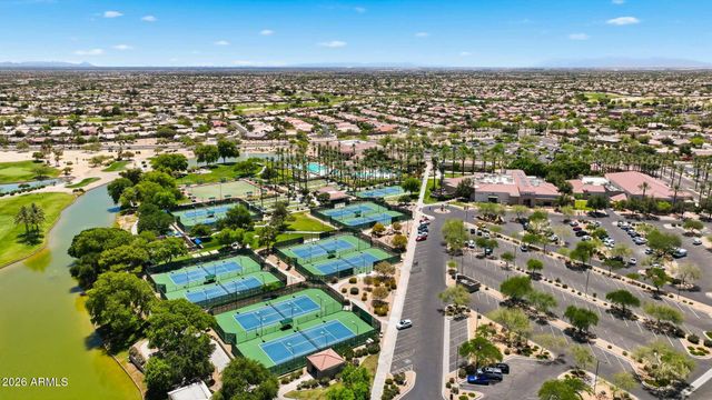 16836 W EUREKA SPRINGS Drive, Surprise, AZ 85387