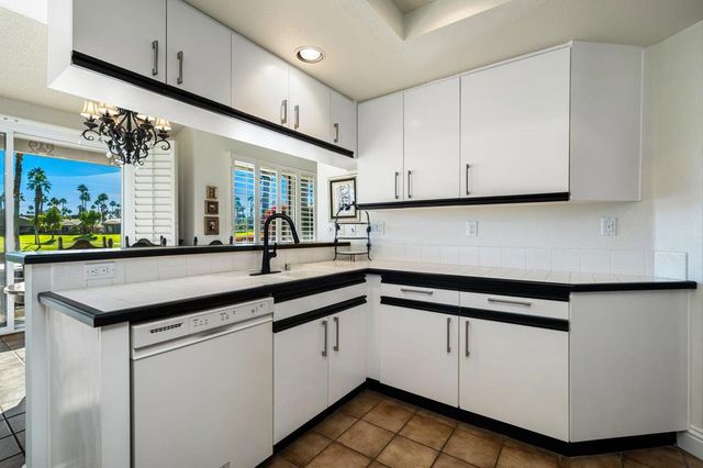 38900 Lobelia Circle, Palm Desert, CA 92211