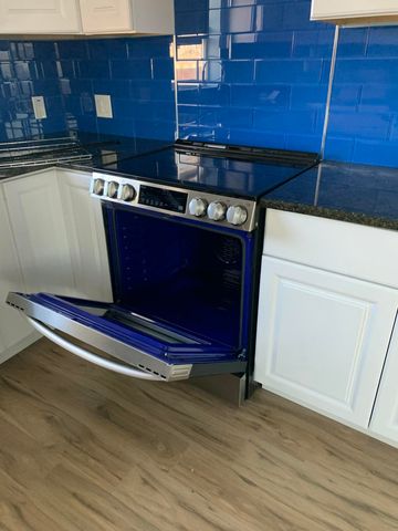 914 Gatewood Avenue SW, Albuquerque, NM 87105