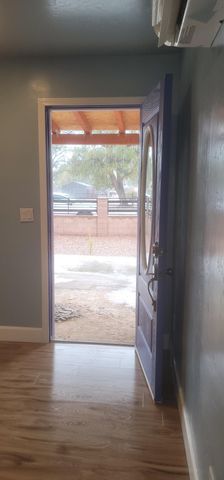 914 Gatewood Avenue SW, Albuquerque, NM 87105